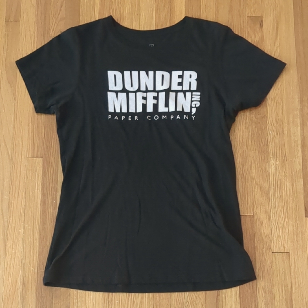 Junior's "The Office" Dunder Mifflin T-shirt